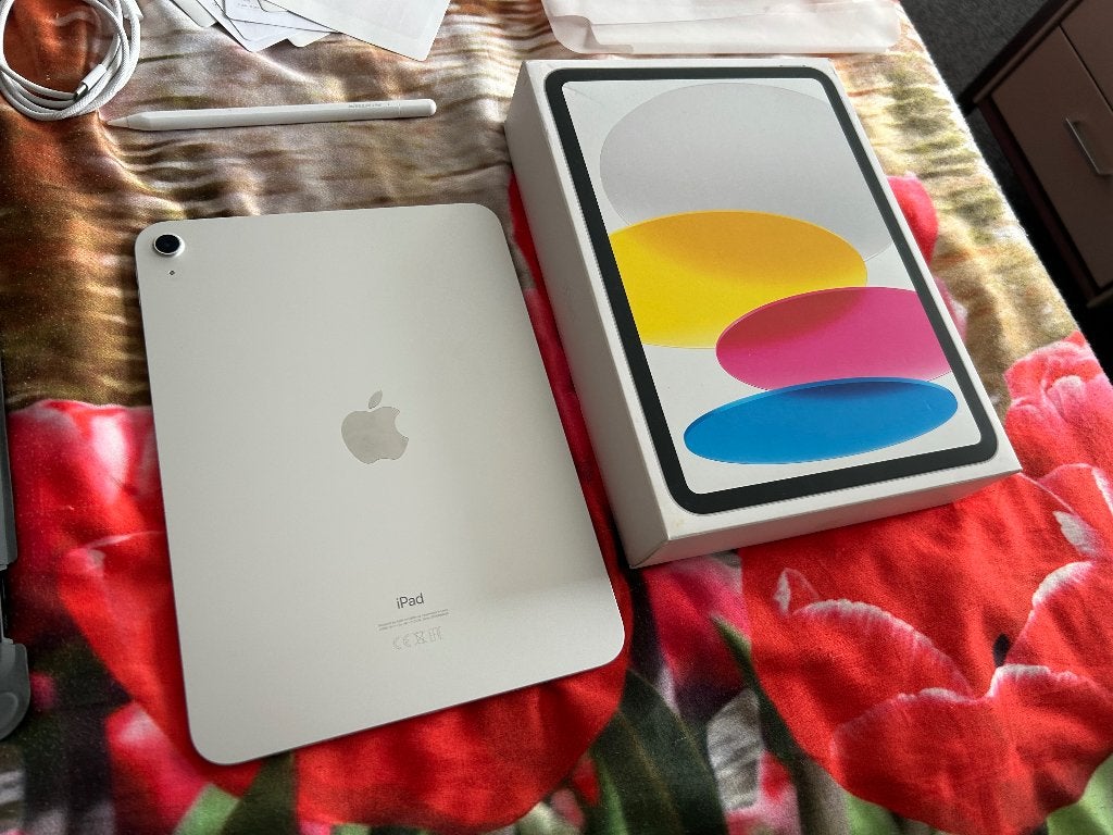 ipad 10th generation 64GB Silver Compleet in doos, Computers en Software, Apple iPads, Overige kleuren, Apple iPad, 11 inch, Ophalen of Verzenden