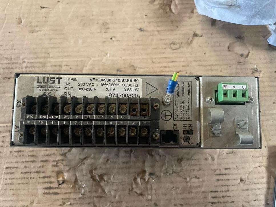 Lust VF1204S.M.G10.S7FB.B0 frequentieomvormer (6 stuks), Ophalen, Gebruikt