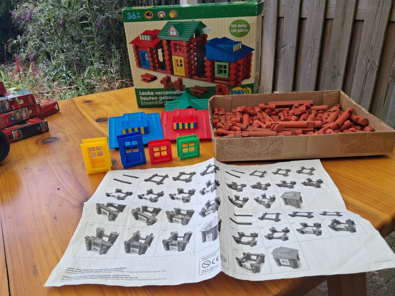 play'n kids houten blokhut, Ophalen of Verzenden, Gebruikt, Poppenhuis