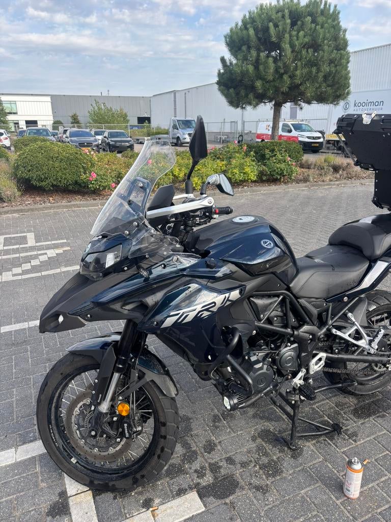 Benelli 502 trk X bouwjaar 2022, Ophalen, Zo goed als nieuw