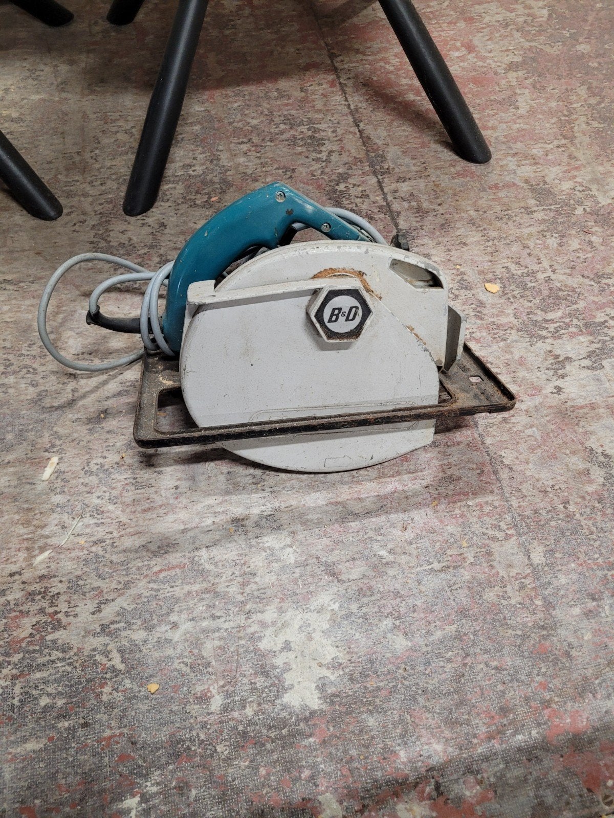 cirkelzaag black & decker., Ophalen, Gebruikt, Cirkelzaag, 600 tot 1200 watt