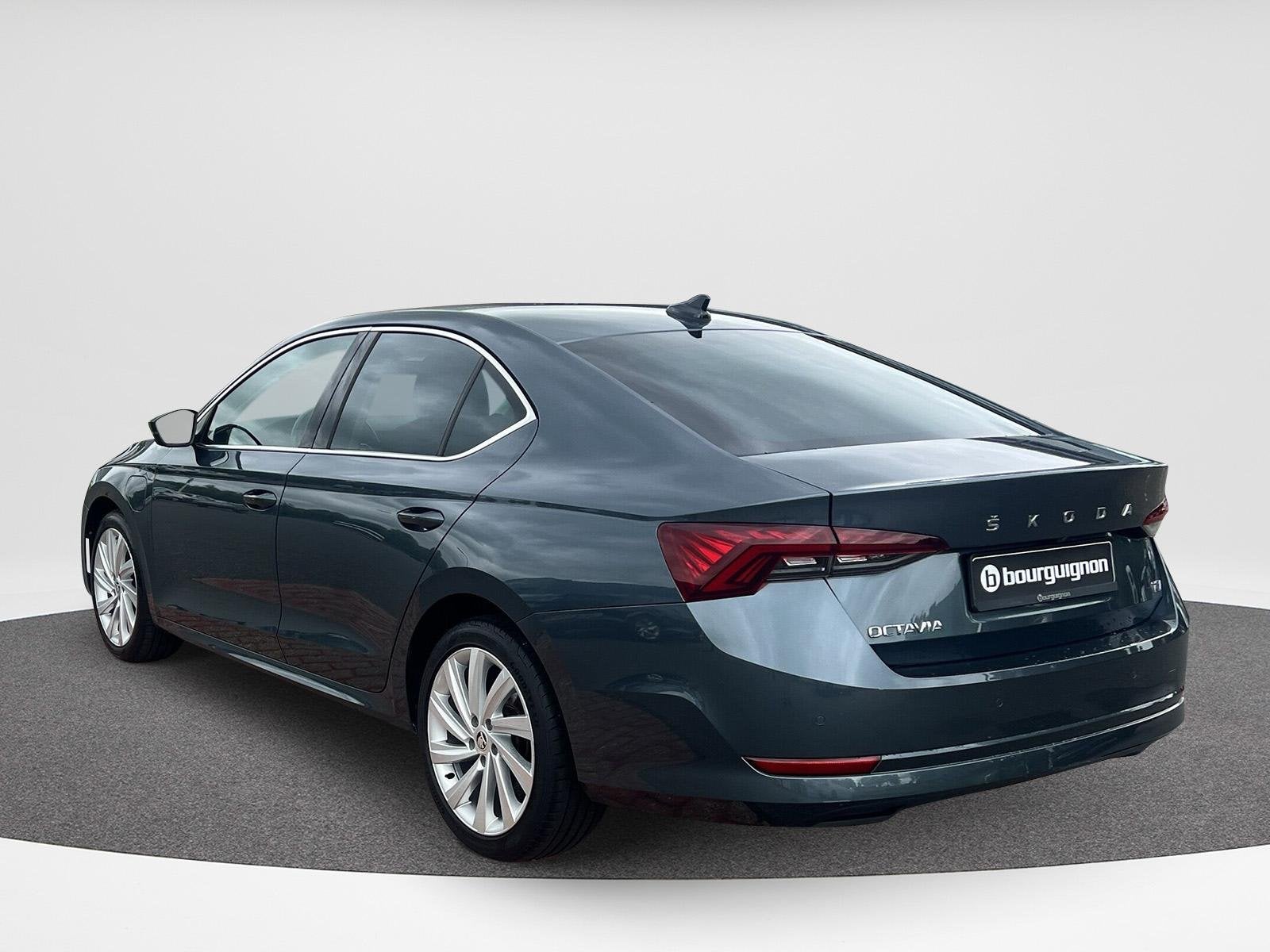 Skoda Octavia 1.4 TSI iV PHEV Business Edition Plus | 204Pk, Auto's, Stof, Gebruikt, 4 cilinders, 1508 kg