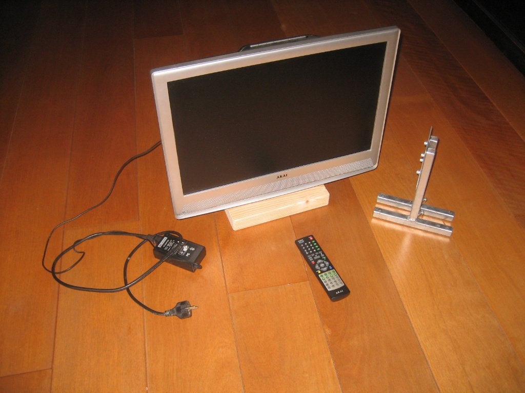 Akai TV met DVD-speler, ook 12 volt, Overige merken, Gebruikt, 50 Hz, LCD