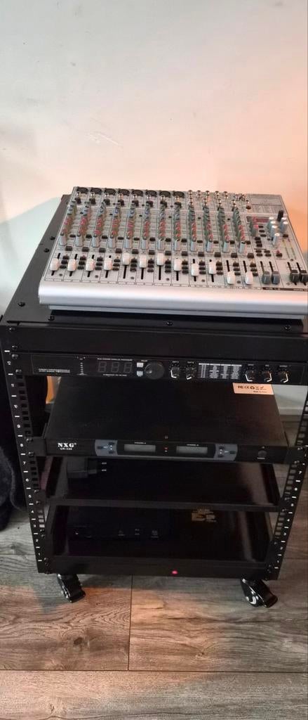 Stevig 19 inch Combi-Rack op wielen (verrijdbaar), Muziek en Instrumenten, Mengpanelen, Gebruikt, Ophalen of Verzenden