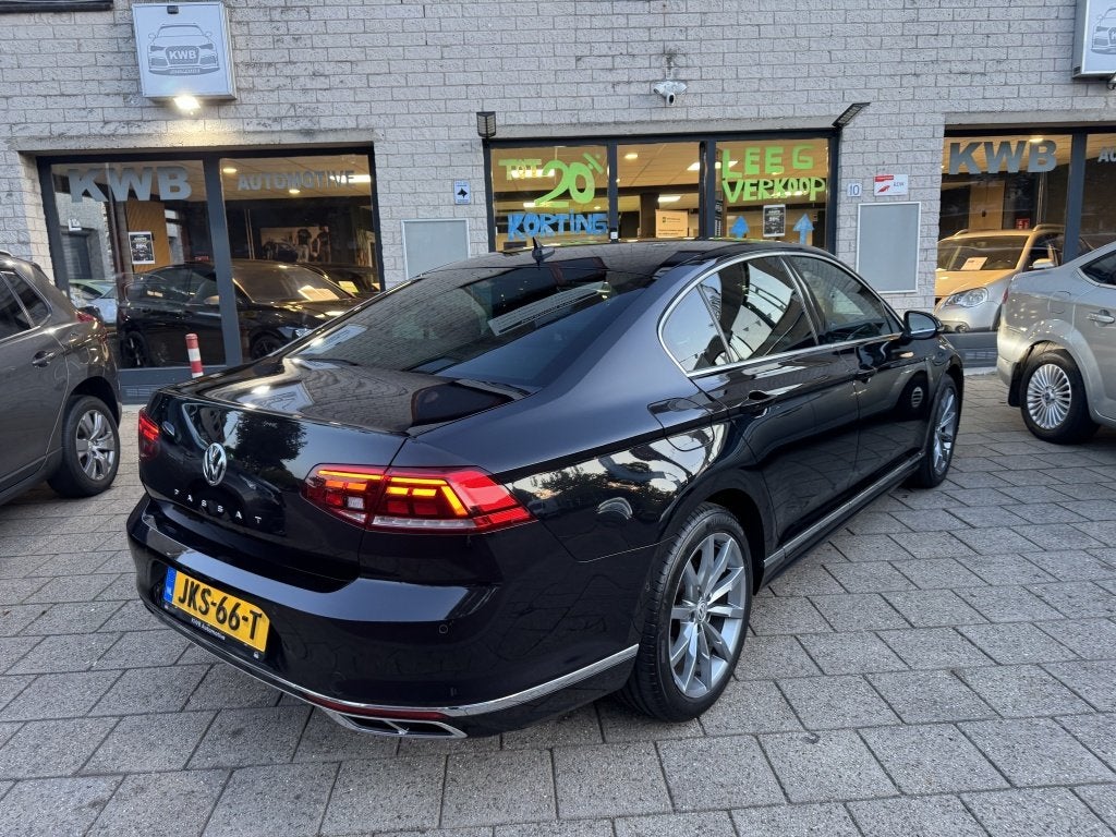 Volkswagen Passat 2.0 TSI 3X R-Line Dsg Leer Camera DCC ACC, Auto's, Automaat, Euro 6, 4 cilinders, 1984 cc