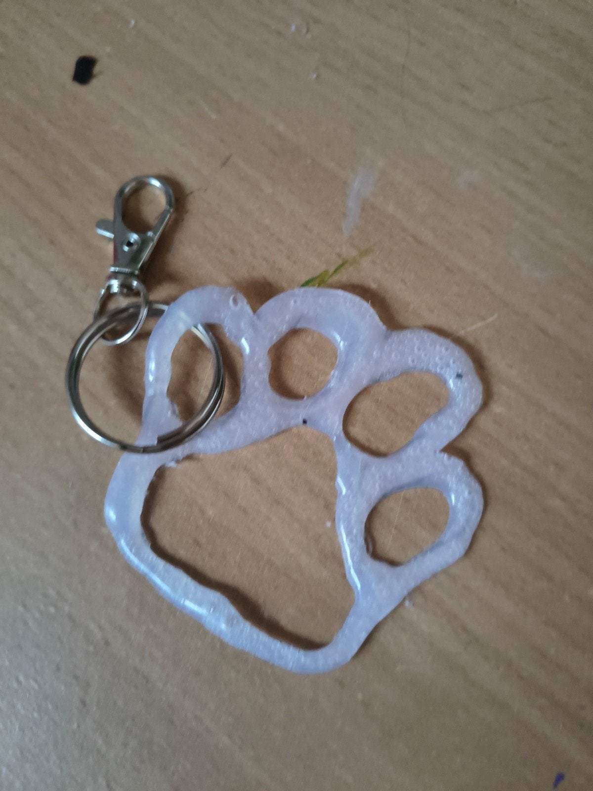 Schattige kleine poot sleutelhanger van hete lijm, Ophalen of Verzenden