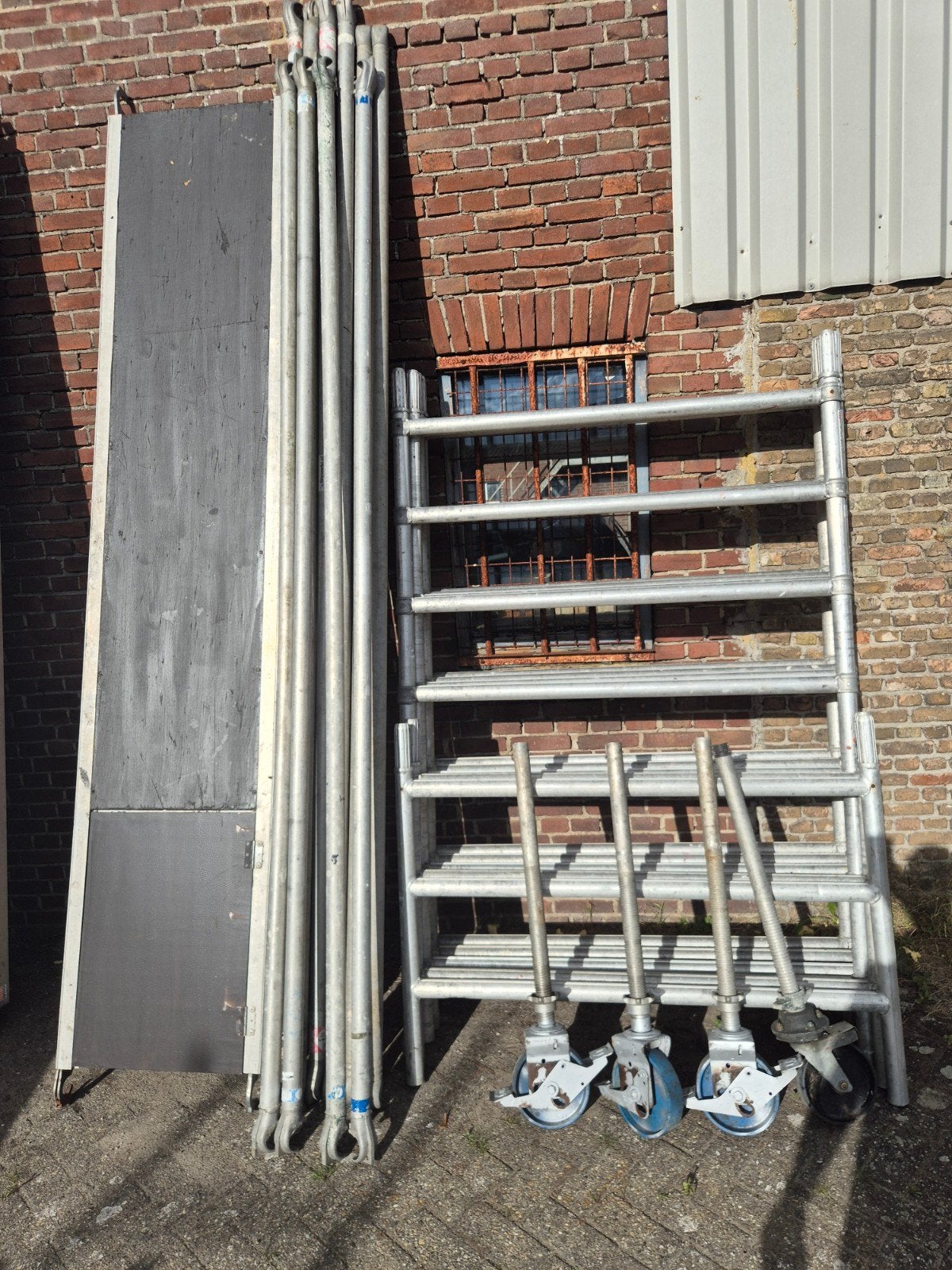 skyworks aluminium rolsteiger 6,2m wh, Ophalen, Gebruikt, Rolsteiger of Kamersteiger, 5 meter of hoger