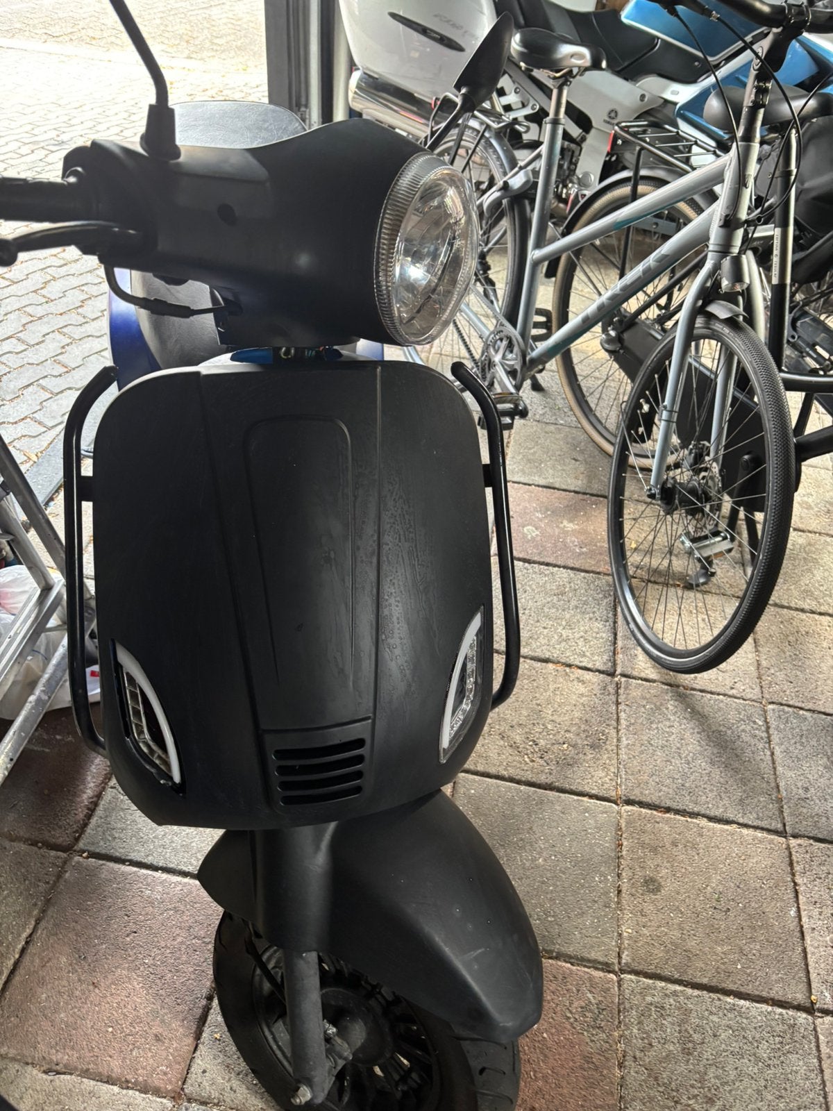 Ddj cashmere 4 takt scooter, Ophalen, Zo goed als nieuw, Benzine