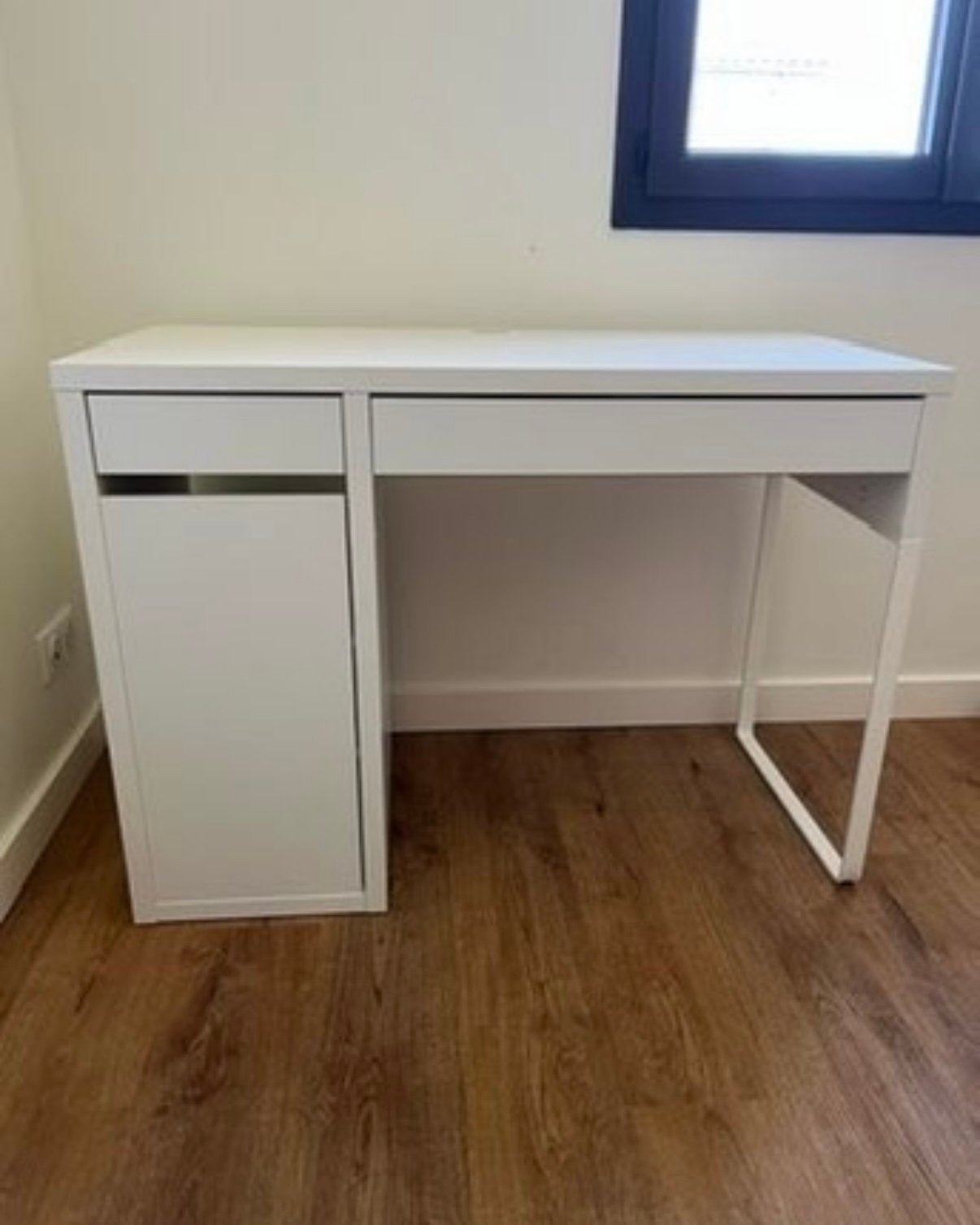 Ikea Bureau Wit, Ophalen, Zo goed als nieuw