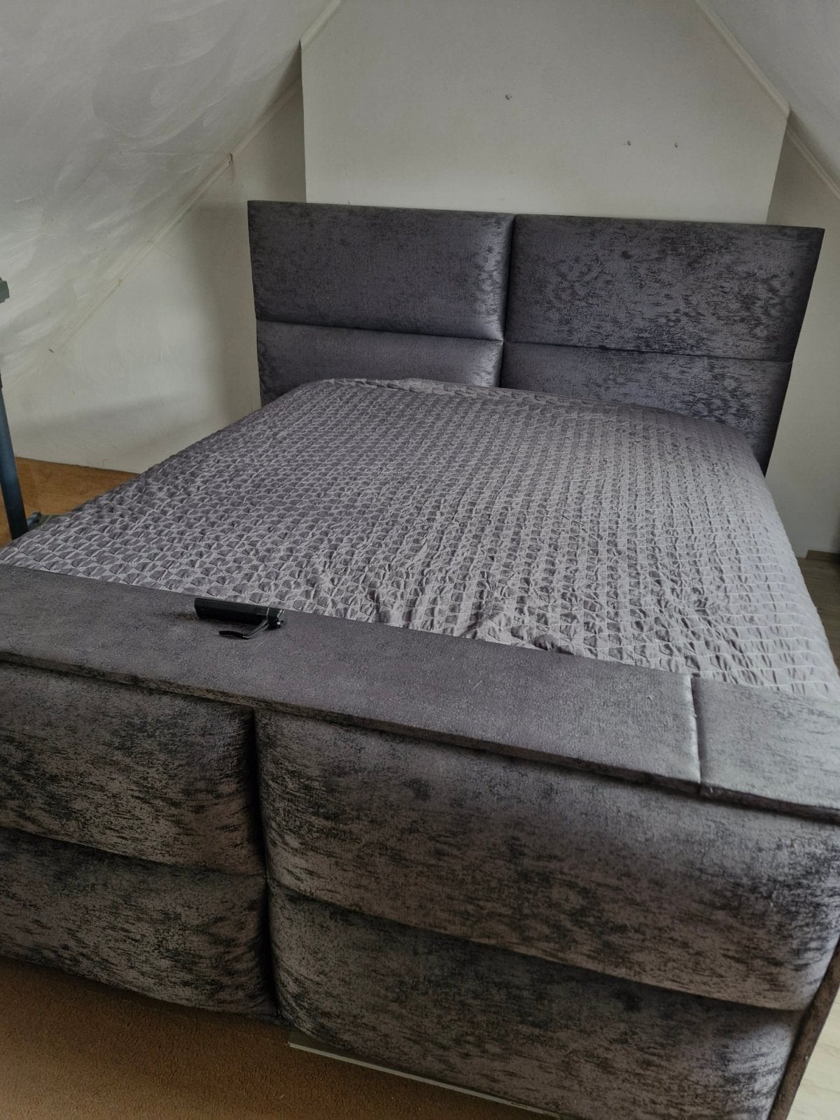 Hotel chique boxspring 180x200 met hoofdbord en tv-lift, Ophalen, Verstelbaar, Tweepersoons, Zo goed als nieuw