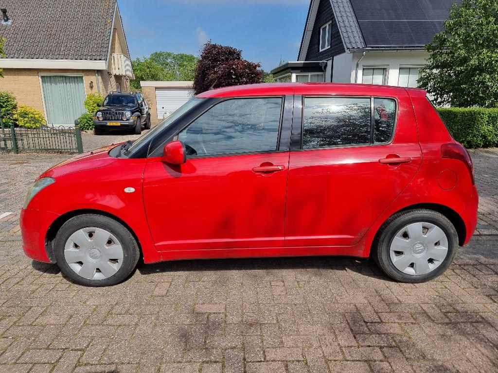 Suzuki Swift 1.3 GLS 5-deurs, APK 05-03-2027., Auto's, Suzuki, Bedrijf, Swift, ABS, Airbags, Centrale vergrendeling, Elektrische buitenspiegels