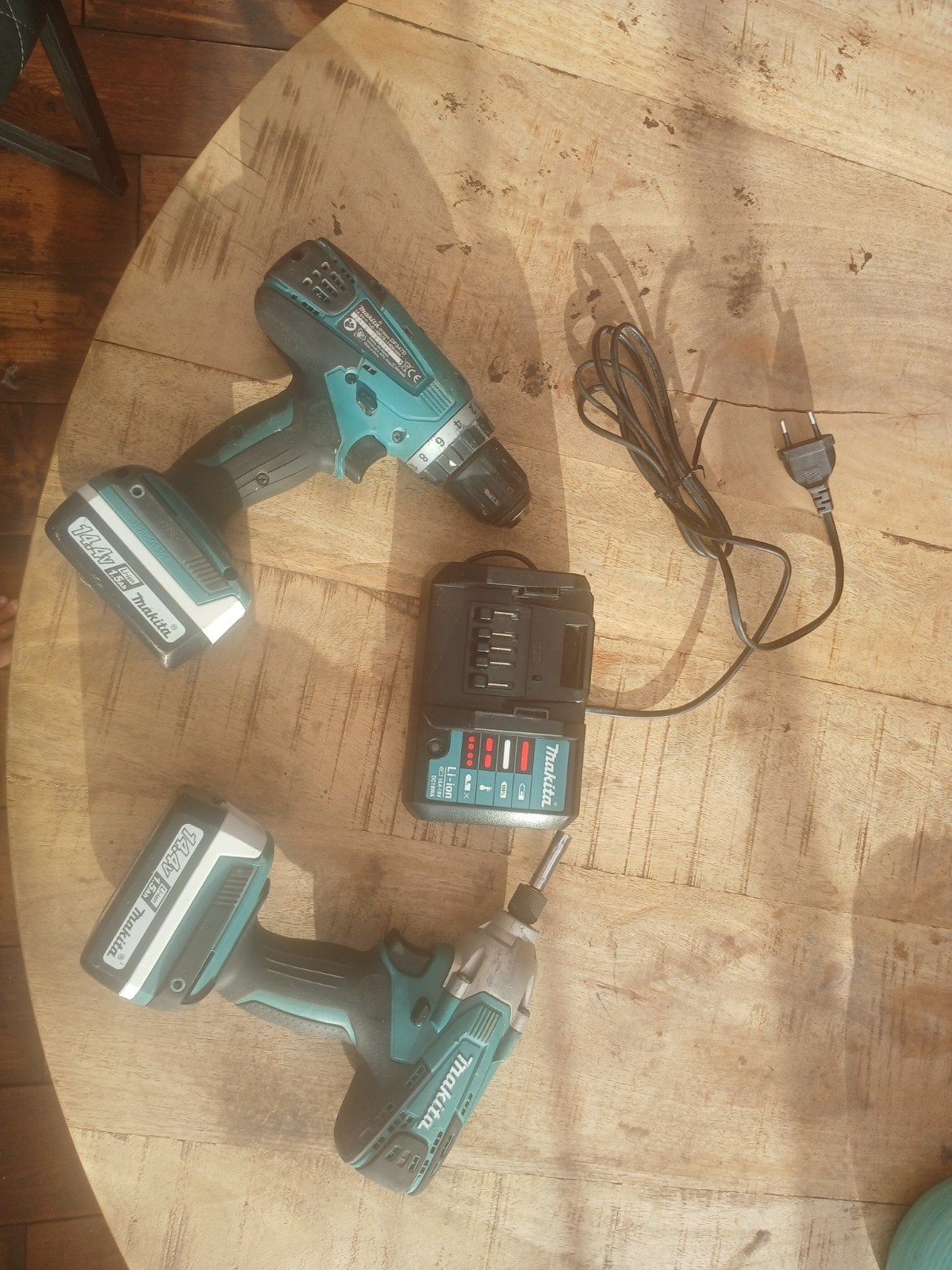 Makita Boor- en Schroefmachine met Slagmoersleutel, Ophalen, Gebruikt, Variabele snelheid, Boor- en Schroefmachine