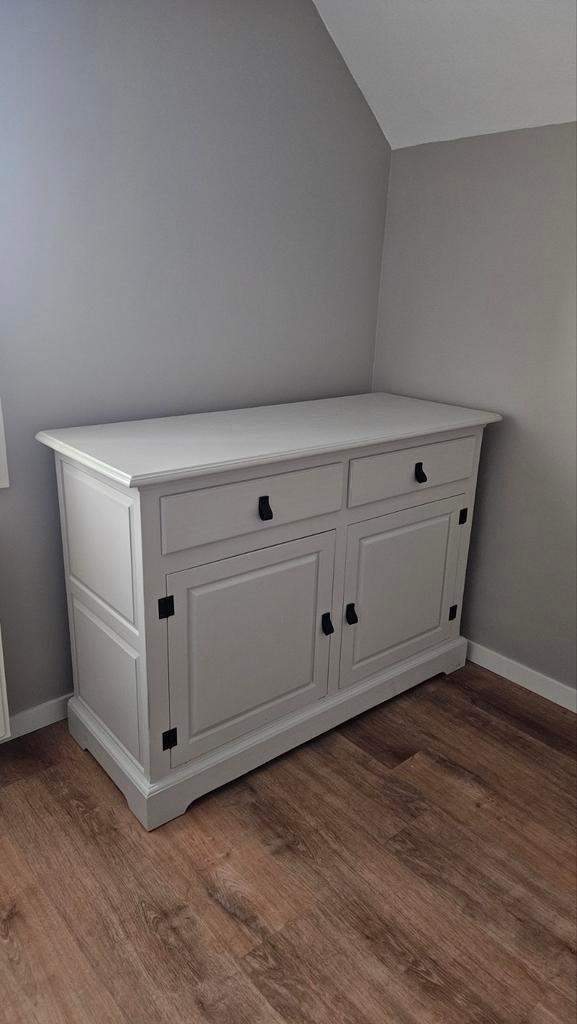 Hele leuke commode/dressoir/tv meubel, Huis en Inrichting, Kasten | Dressoirs, Gebruikt, 100 tot 150 cm, 50 tot 75 cm, Ophalen