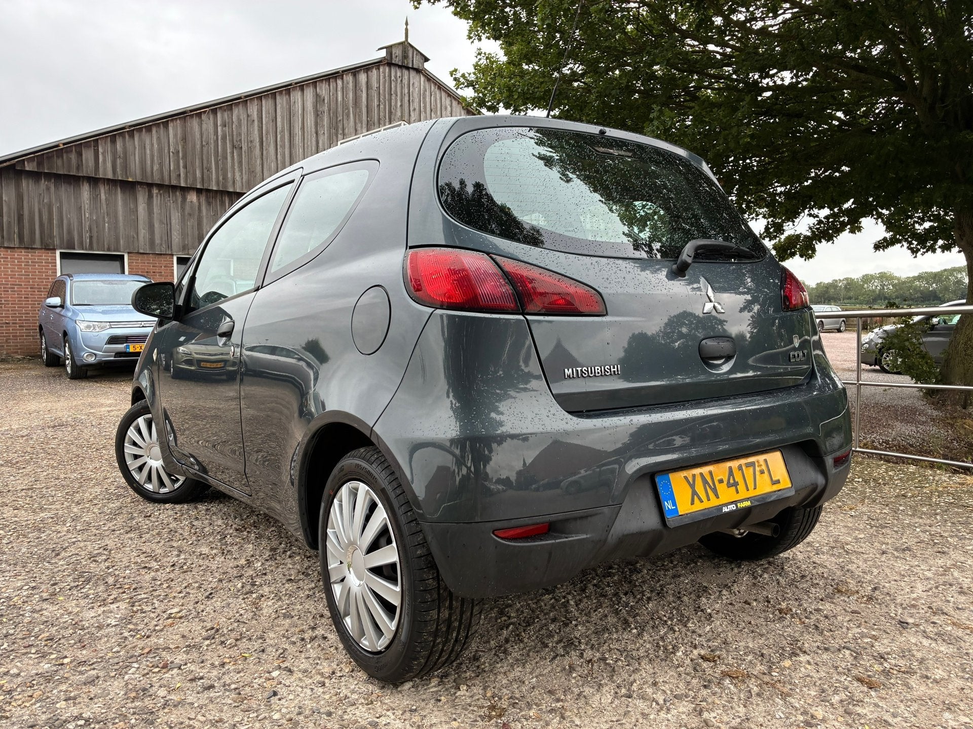 Mitsubishi Colt 1.1 Inbusiness | '' Nieuwe APK '' + Airco Nu, Voorwielaandrijving, Stof, Gebruikt, Colt