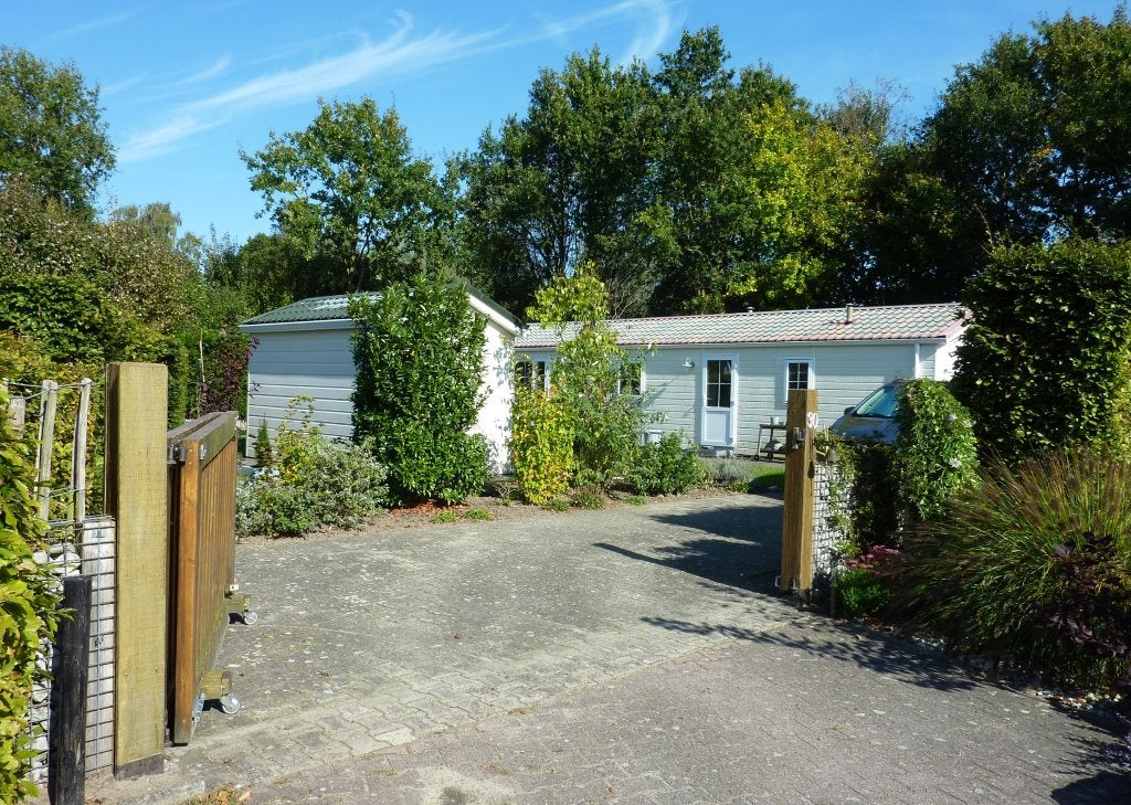 Te Koop Kavel met Chalet + 2 bergingen op Chaletpark Havelte, Chalet, Drenthe, 2 slaapkamers