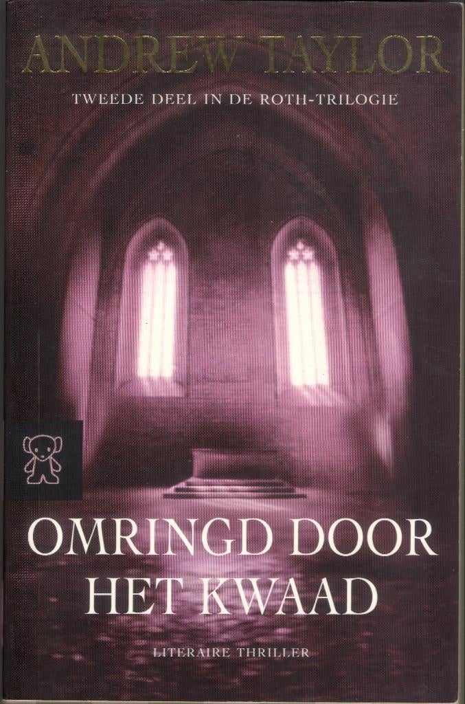Andrew Taylor - Omringd door het kwaad, Ophalen of Verzenden, Gelezen