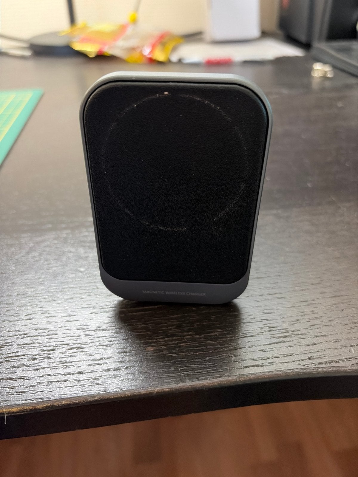 Magnetische draadloze oplader met autohouder, Ophalen, Zo goed als nieuw, Auto