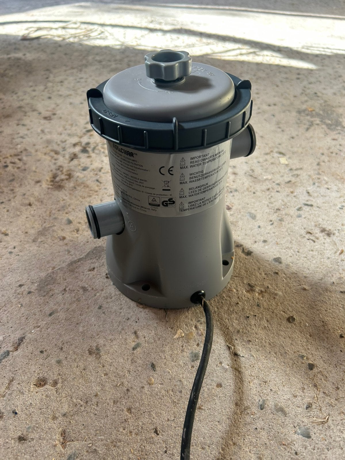 Bestway Cartridge Filterpomp 1.249 ltr/hr, Ophalen of Verzenden, Zo goed als nieuw