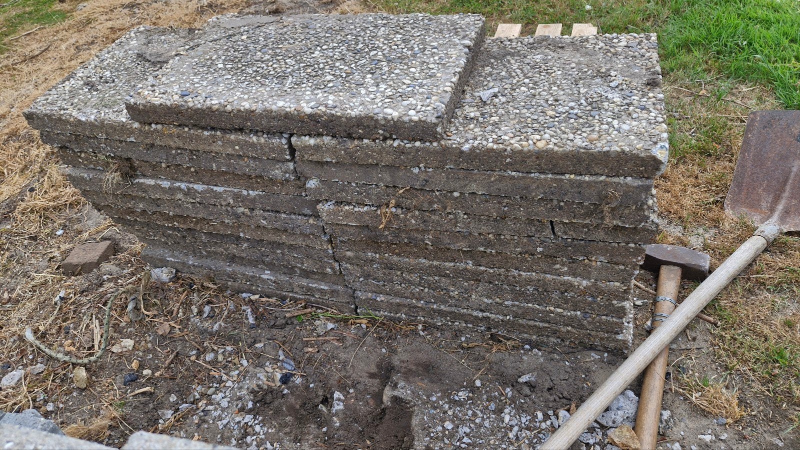 Grindtegels 40x60 cm, ongeveer 30 stuks, Tuin en Terras, Tegels en Klinkers, Ophalen, Gebruikt, 10 m² of meer, Grind