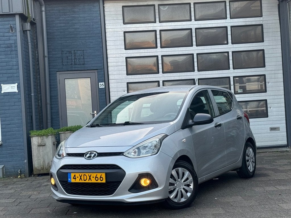 Hyundai I10 1.0i i-Motion | Airco | 5-DRS | NW APK, Auto's, Hyundai, Bedrijf, Te koop, i10, ABS, Airbags, Airconditioning, Automatische klimaatregeling