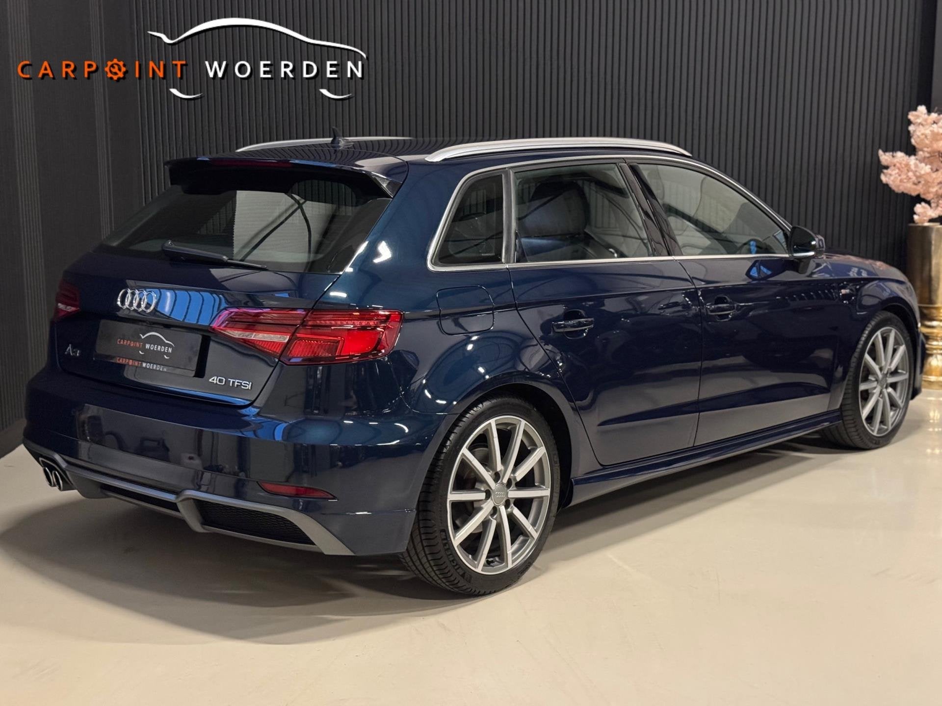Audi A3 SPORTBACK 40 TFSI S-LINE | VIRTUAL | B&O | KEYLESS |, Auto's, Blauw, Leder, Bedrijf, 1600 kg