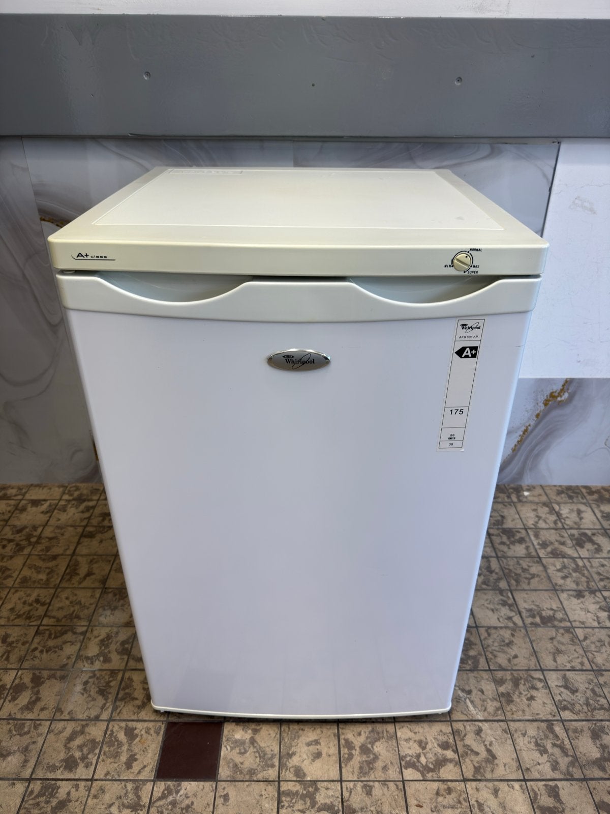 Whirlpool Tafelmodel Vriezer A+ 55x85 cm - Zeer Goede Staat, Minder dan 60 cm, Zo goed als nieuw, Energieklasse A of zuiniger
