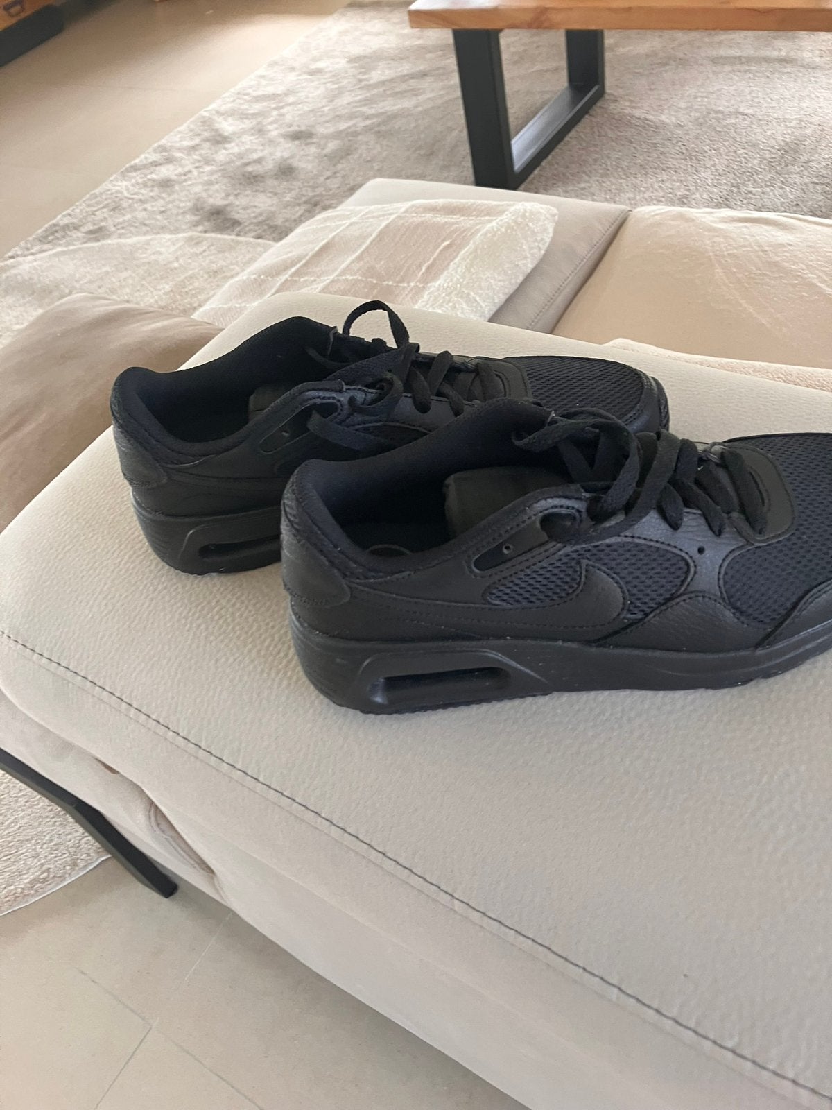 Zwart-Nike air max- nieuwstaat-maat 42, Ophalen of Verzenden, Zo goed als nieuw, Zwart