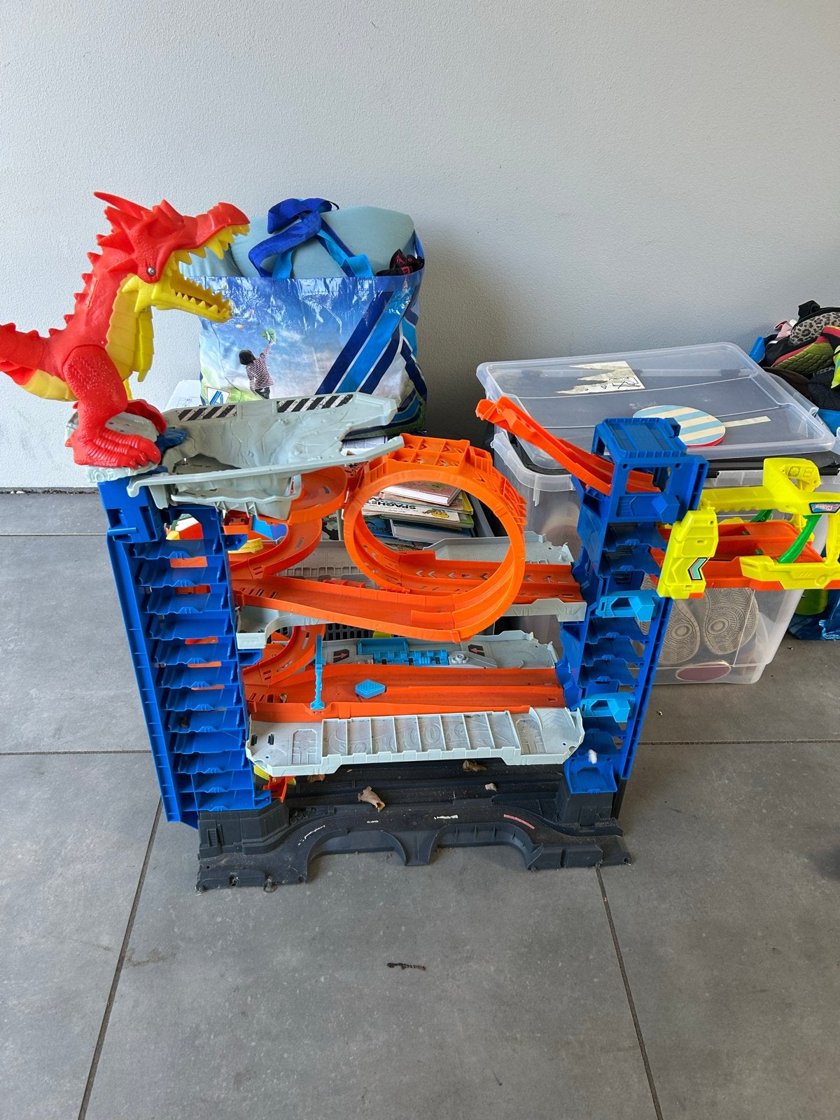 Hot Wheels Megagarage met Looping, Draak en Haai, Ophalen, Gebruikt, Jongen of Meisje