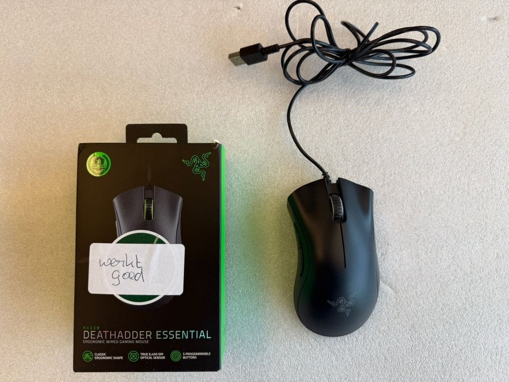 razer deathadder essential ergonomic wired gaming mouse, Rechtshandig, Muis, Gebruikt, Info@opruimdeals.nl