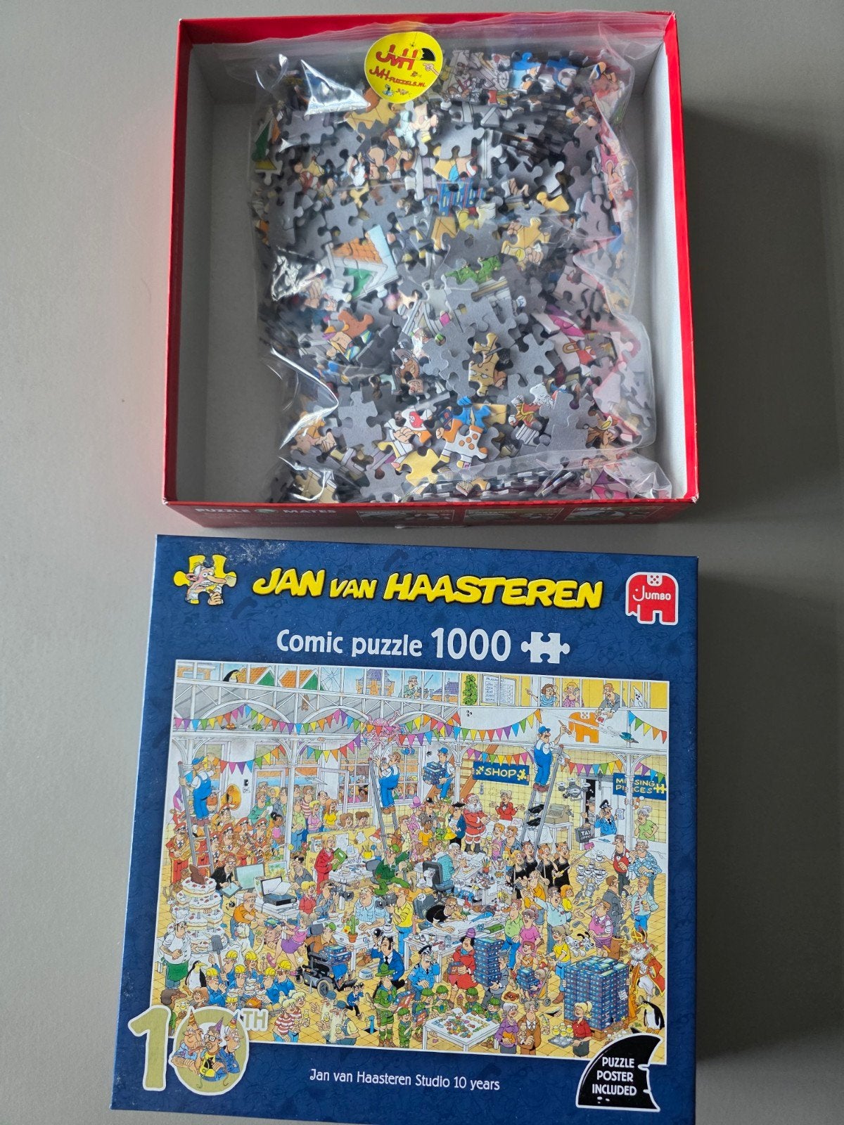 Jan van Haasteren  Puzzel 1000 stukjes studio 10 years, Hobby en Vrije tijd, Denksport en Puzzels, Ophalen of Verzenden, 500 t/m 1500 stukjes