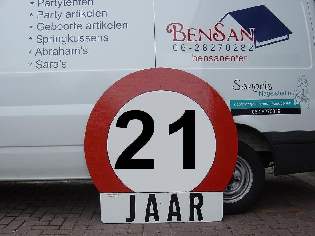 Verjaardag bord 21 jaar verjaardag bord huren bensan enter, Hobby en Vrije tijd, Ophalen, Zo goed als nieuw, Verjaardag
