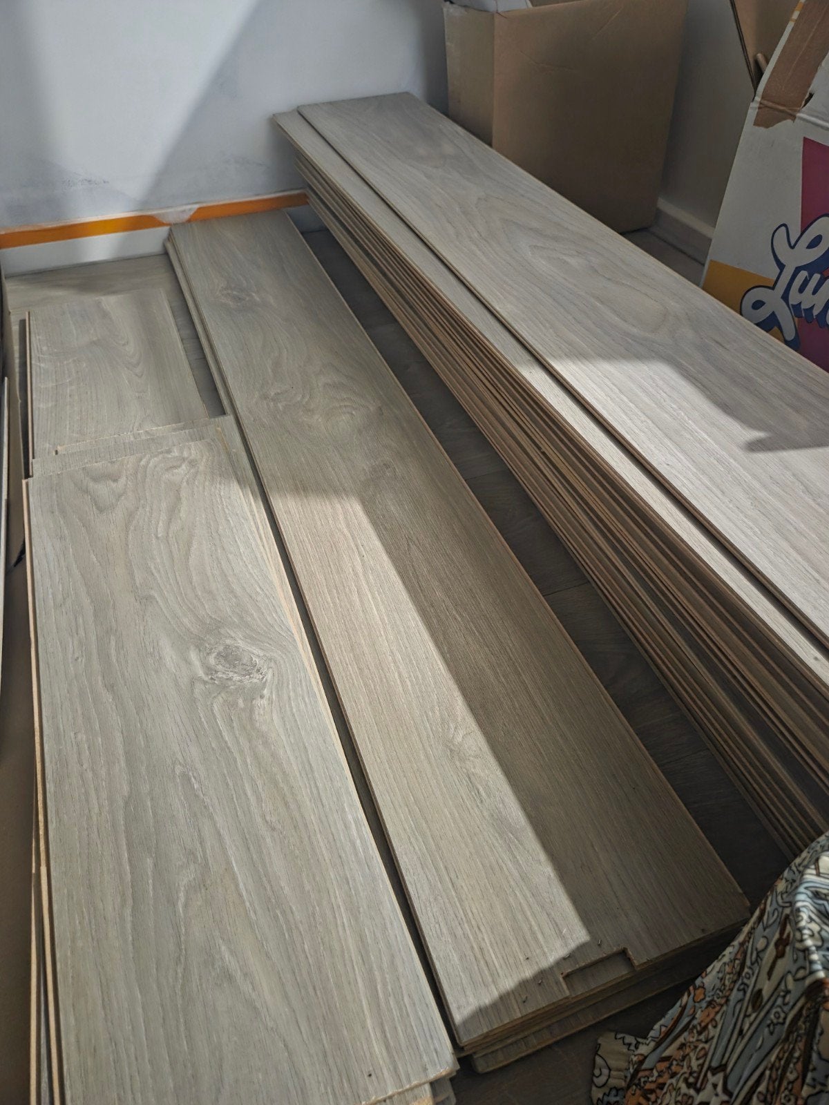 Restpartij kliklaminaat 8-10 m2, Ophalen, 50 tot 150 cm, 5 tot 10 m², 10 tot 30 cm