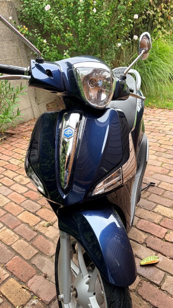 Piaggio Liberty Scooter, Fietsen en Brommers, Ophalen, Overige modellen, Maximaal 45 km/u, Zo goed als nieuw