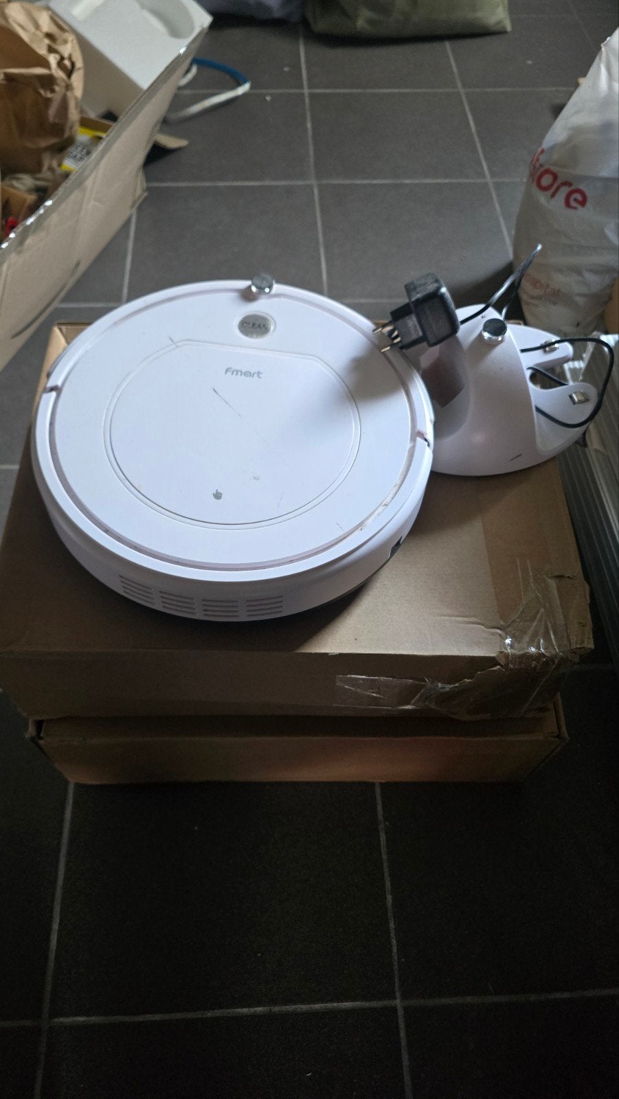 Fmert Robotstofzuiger - 3 stuks (onbekende staat), Ophalen of Verzenden, Niet werkend, Robotstofzuiger, Overige merken