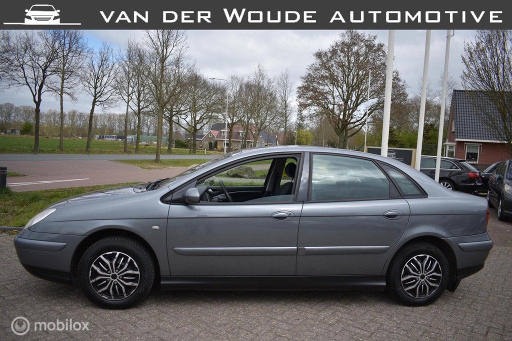 Citroen C5 1.8-16V Différence '04 Clima|Cruise|17-11-26 APK, 680 kg, 4 cilinders, 1749 cc, 116 pk