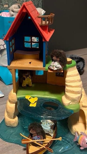 Sylvanian Families Adventure Eiland met egeltjes, Ophalen of Verzenden, Zo goed als nieuw, Jongen of Meisje