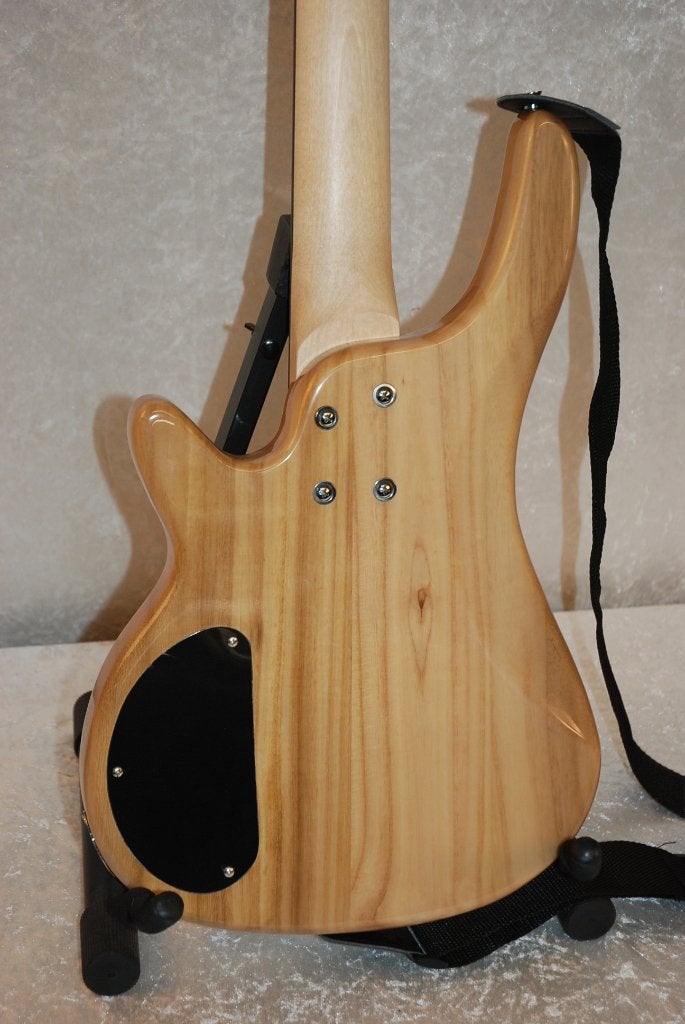 Gear4Music Fretsloze passieve basgitaar met tas BG-CHgfl-NT, Muziek en Instrumenten, Gebruikt, ., Gear4Music, .