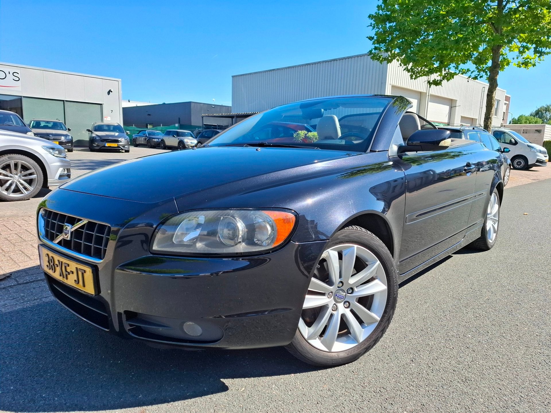 Volvo C70 Convertible 2.4 CABRIOLET/CLIMA/CRUISE/LEDER!, Voorwielaandrijving, C70, Gebruikt, Cabriolet