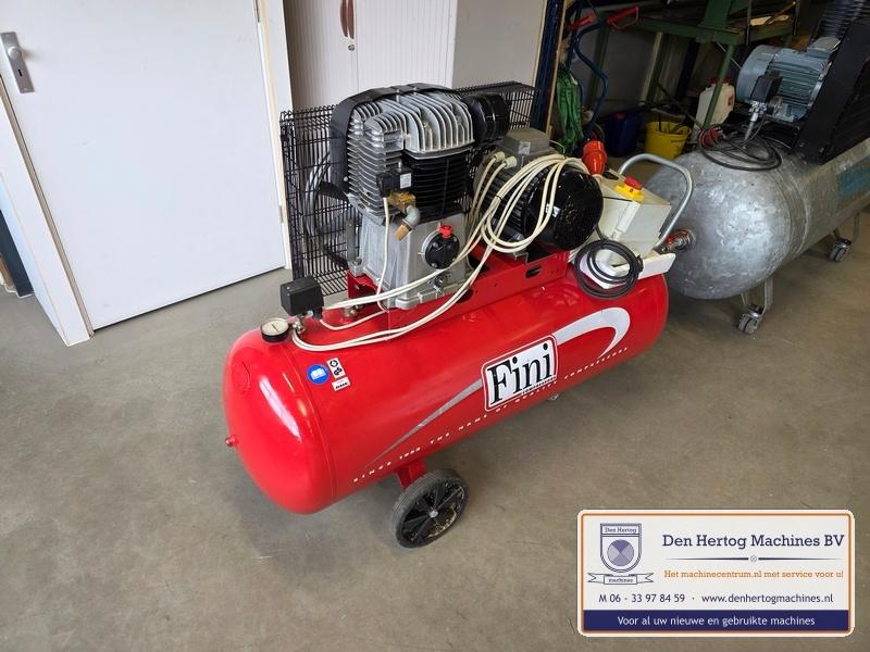 zuiger Compressor Fini 5,5kW tank 270L bj 2009 verrijdbaar, Doe-het-zelf en Verbouw, Ophalen, Gebruikt, 400 tot 800 liter/min