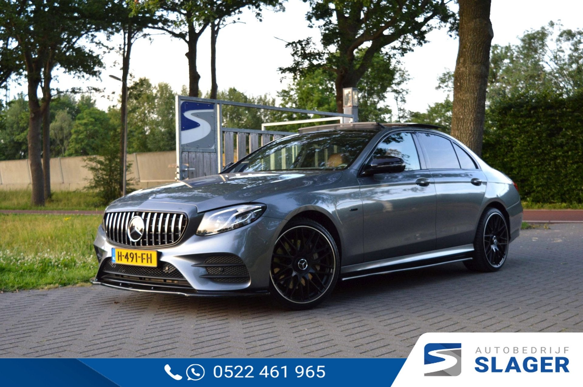 Mercedes-Benz E-klasse 300 e Business Solution AMG | Pano |, Auto's, Mercedes-Benz, Automaat, Achterwielaandrijving, Gebruikt