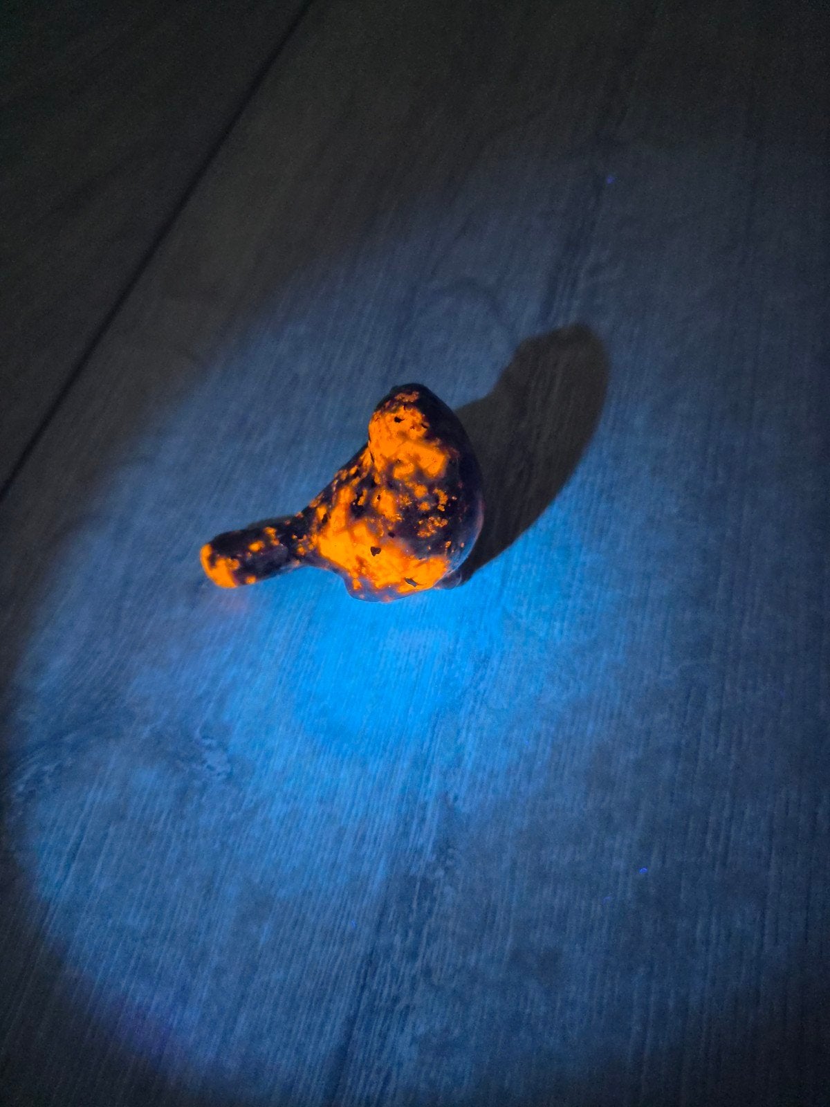 Yooperlite vogel beeldje uv reactive, Ophalen of Verzenden
