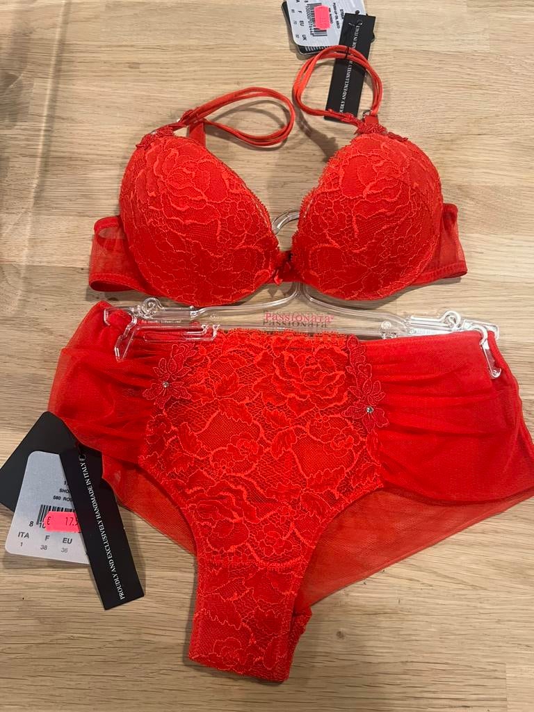 Ambra bh maat 70A slip 36 NIEUW!! Set Nu €35,-, Ophalen of Verzenden, Setje