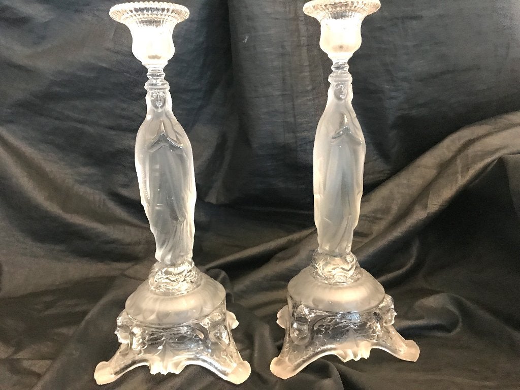 2 antieke glazen kandelaars Maria, Ophalen of Verzenden, Glas