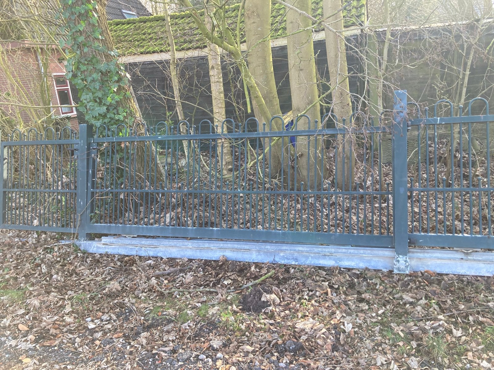 Robuust gegalvaniseerde dubbele Poort met poortje., Tuin en Terras, Tuinhekken en Hekwerk, Met poort, Gebruikt, IJzer, Spijlenhekwerk