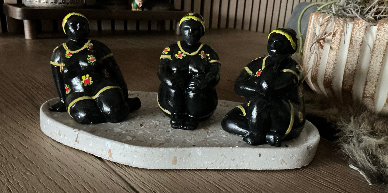 Sierlijke dikke dames beeldjes 8 cm hoog met plateau, Ophalen of Verzenden, Nieuw