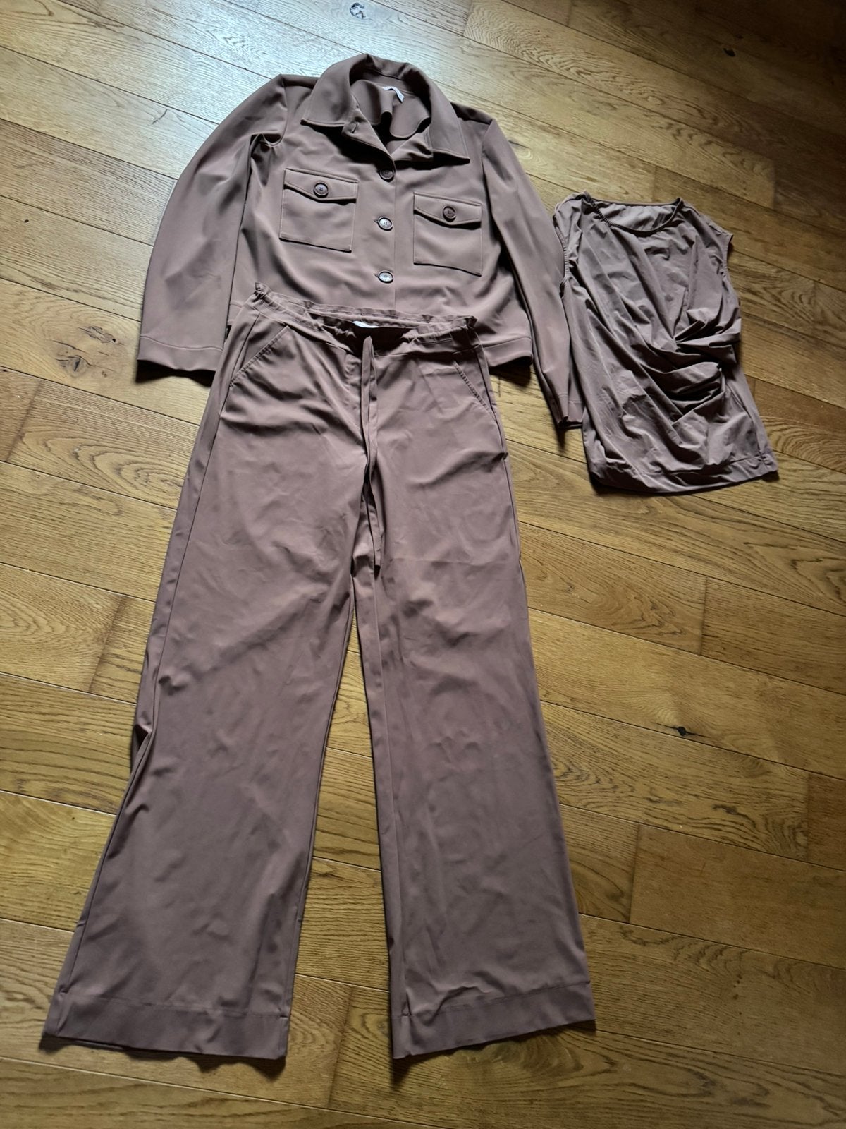 Studio Anneloes 3 delige set maat s/ M, Kleding | Dames, Maat 38/40 (M), Kostuum of Pak, Bruin, Verzenden