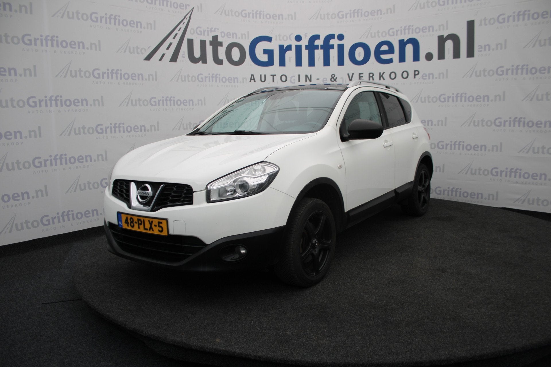 Nissan QASHQAI 1.6 Acenta nette SUV met trekhaak met nieuwe, Auto's, Voorwielaandrijving, Stof, Gebruikt, 4 cilinders