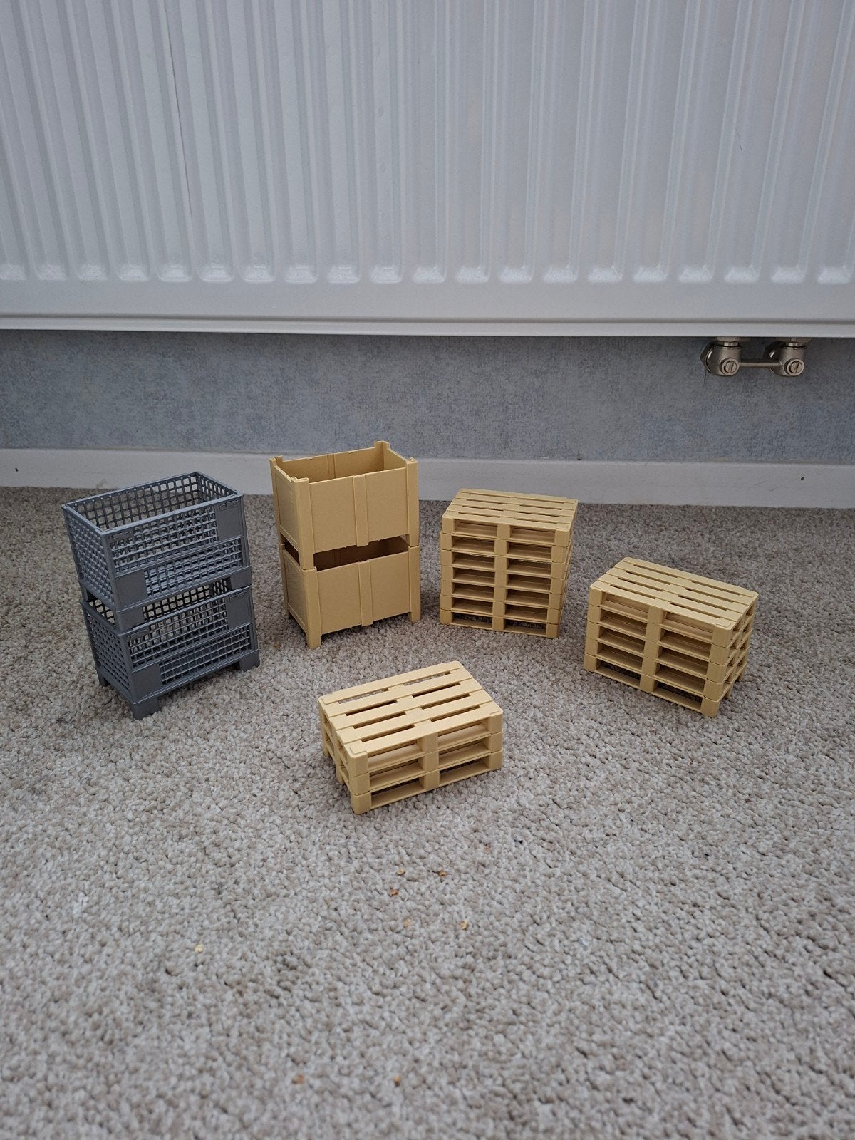 Bruder pallets en kratten (15 pallets, 4 kratten), Ophalen of Verzenden