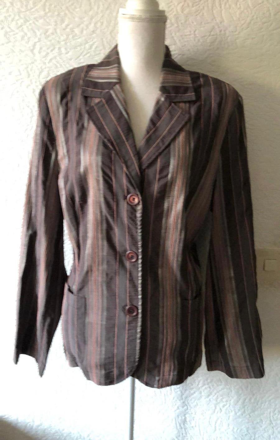 Maat 46 - jas van OSCAR B - bruin gestreept, Kleding | Dames, Ophalen of Verzenden, Zo goed als nieuw, Maat 46/48 (XL) of groter