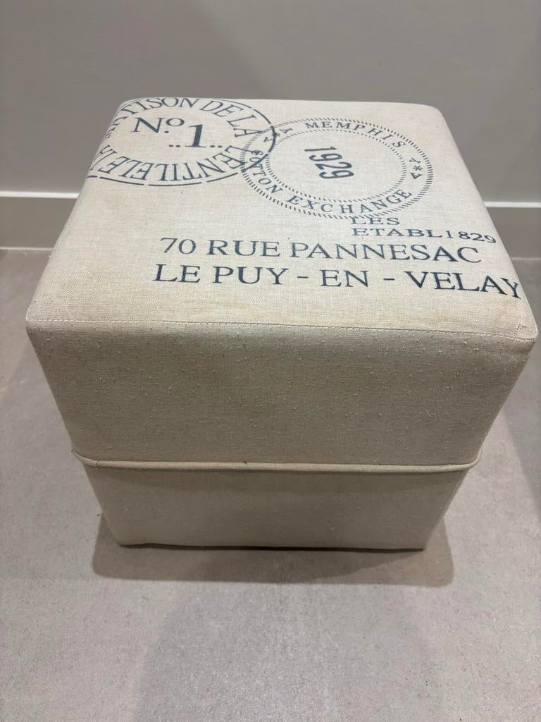 Decoratieve Poef met Franse Tekst, Ophalen, Minder dan 50 cm, Gebruikt, Vierkant